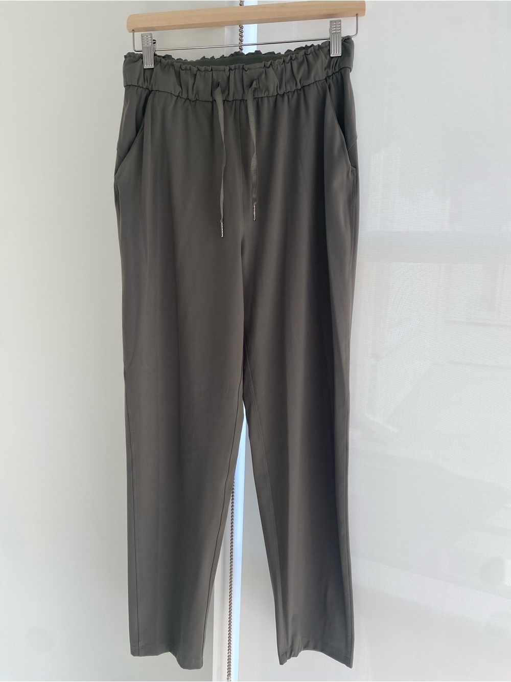 Lululemon KEEP MOVING PANT HIGH-RISE Grey Sage Size 6